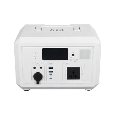 Soluție de alimentare mobilă 600 W cu capacitate de încărcare fără fir. Alimentare în aer liber